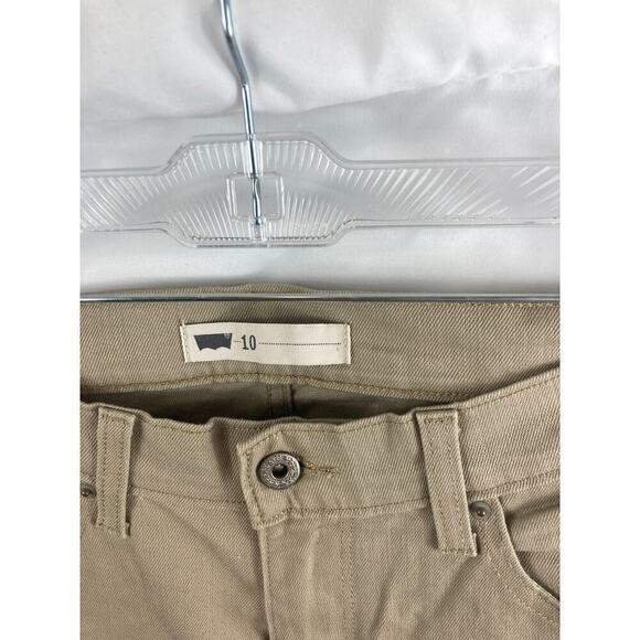Levis Cropped Khaki Pants 10 - Picture 2 of 3